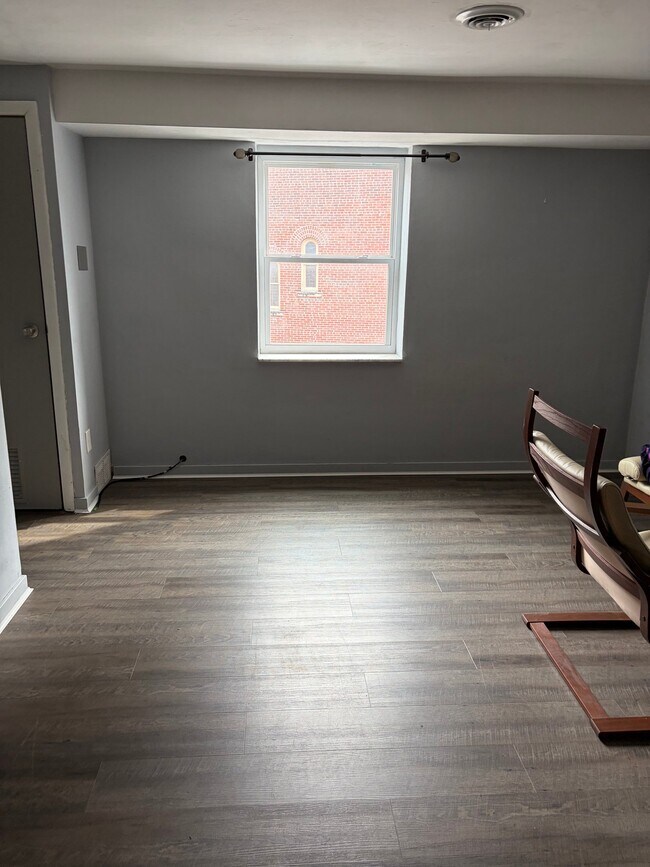 Foto del edificio - 1712 Lowrie St