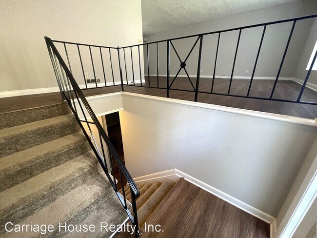 4 br, 2.5 bath House - 1141 BOULDERCREST C... photo'