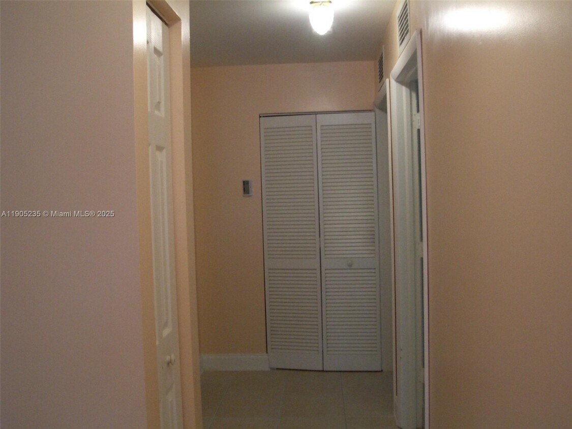 Building Photo - 12838 SW 256th Terrace