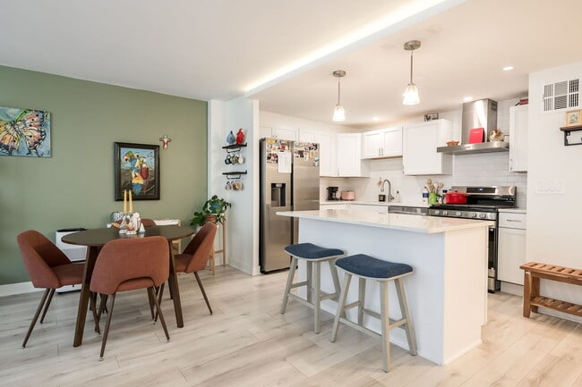 Foto del edificio - 2800 N Lake Shore Dr