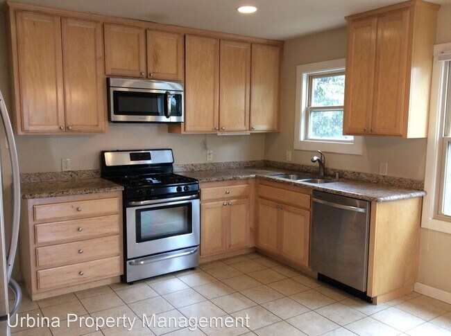 Building Photo - 3 br, 2 bath House - 221 Vallejo Street