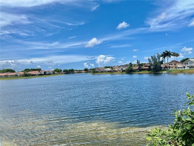 Foto del edificio - 4805 SW 154th Ave