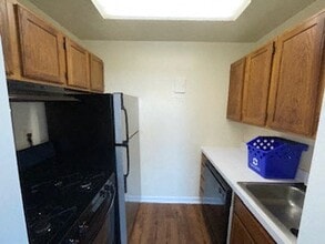 Interior Photo - Summit Hills