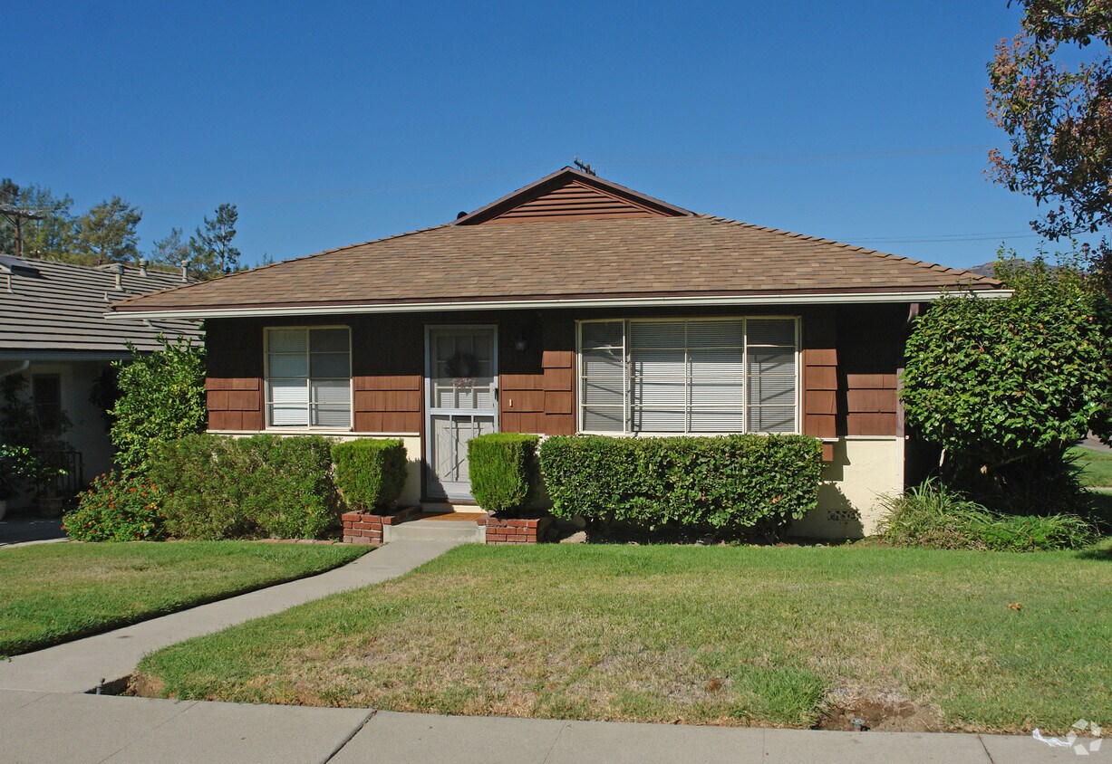 Building Photo - 3613 Valihi Way