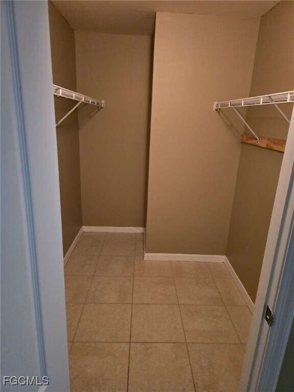 Foto del edificio - 2421 Churchill Ave N