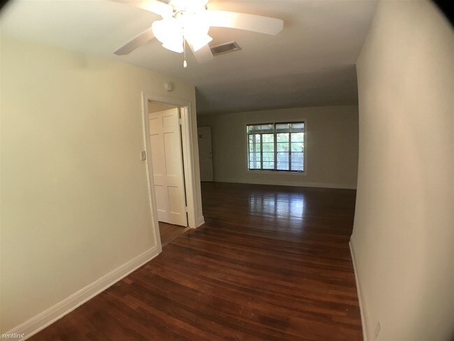 Foto del edificio - 1 br, 1 bath  - 2509 Enfield Rd