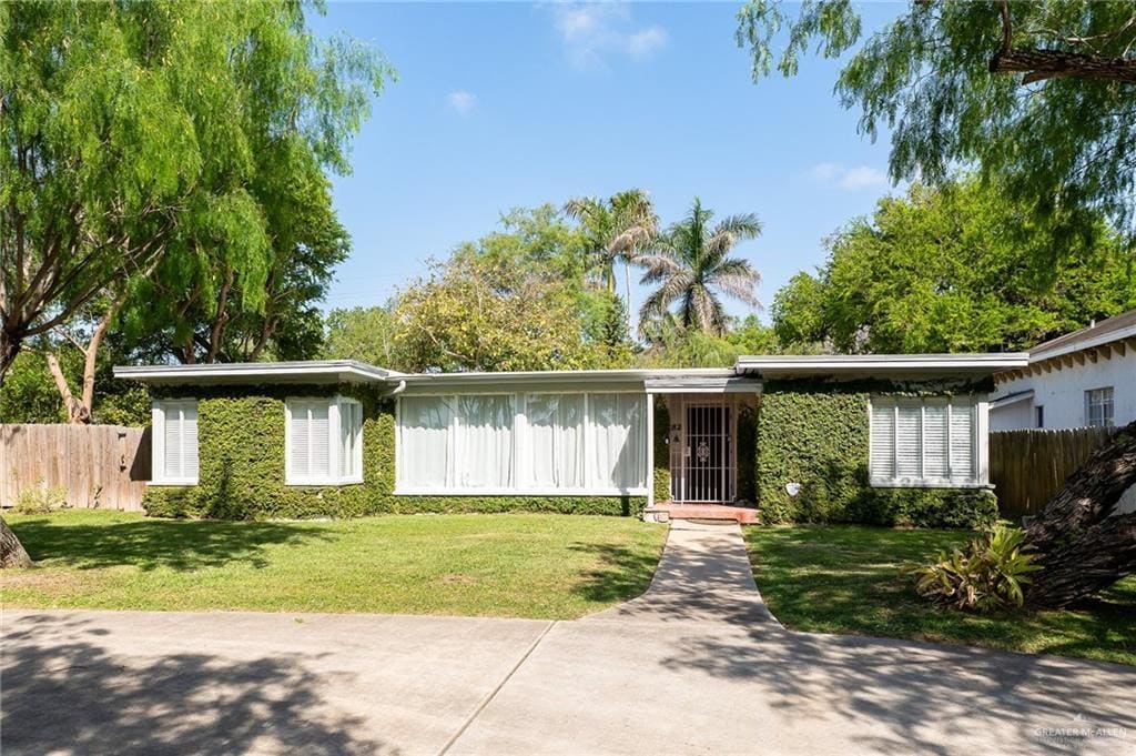 Foto principal - 1821 Palm Blvd