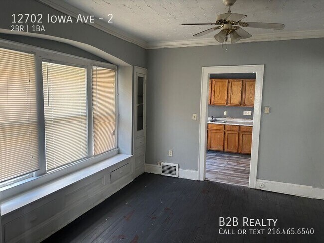 Foto del edificio - 12702 Iowa Ave
