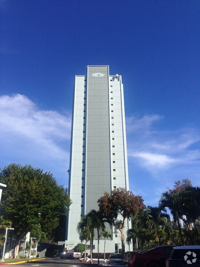 Building Photo - 98-1038 Moanalua Rd