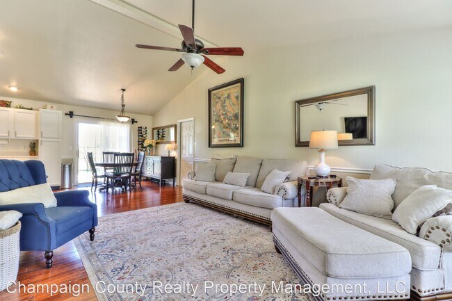 Building Photo - 3 br, 2 bath House - 500 E Grand Ave.