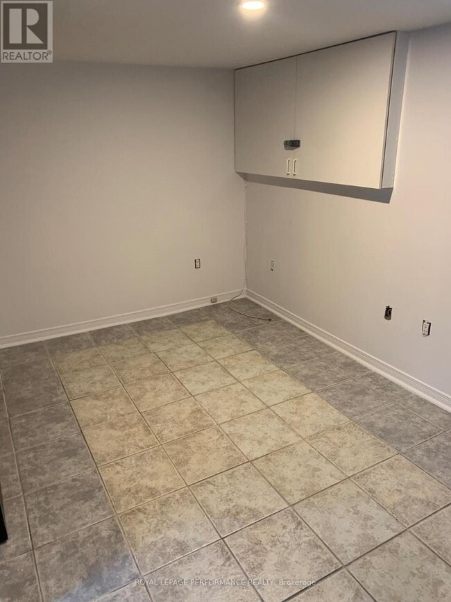 Building Photo - 645 St Isidore St