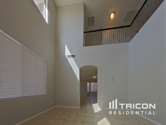 Building Photo - 25777 W Miami St
