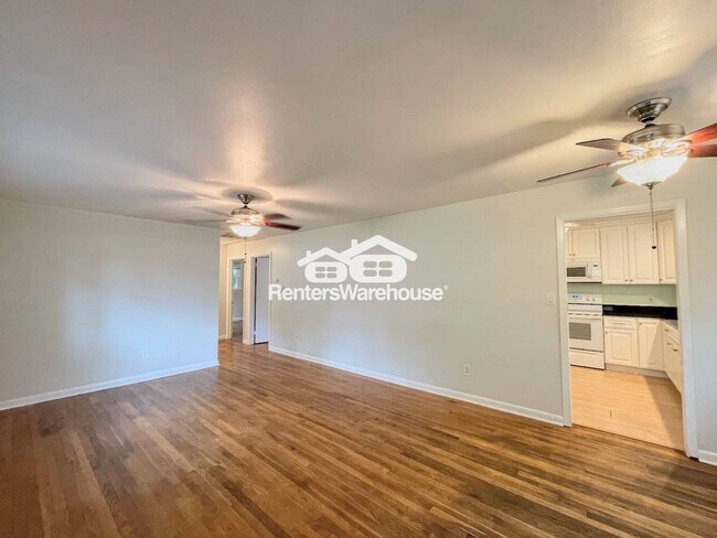 Foto del edificio - 531 Pagewood Dr