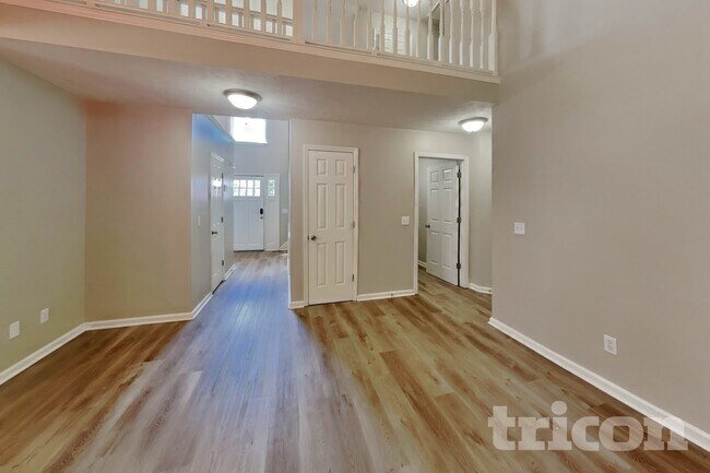 Foto del edificio - 800 Chaney Woods Dr