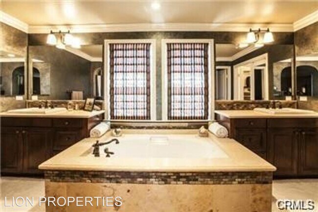 Building Photo - 2 br, 2.5 bath House - 7973 UBEDA CIR