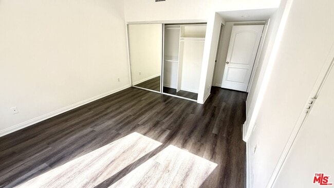 Foto del edificio - 11065 W Olympic Blvd