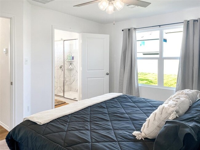 Foto del edificio - 126 Allegro Dr