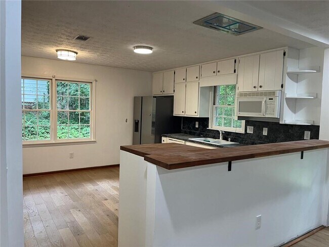 Building Photo - 3378 Mountain Hollow Dr