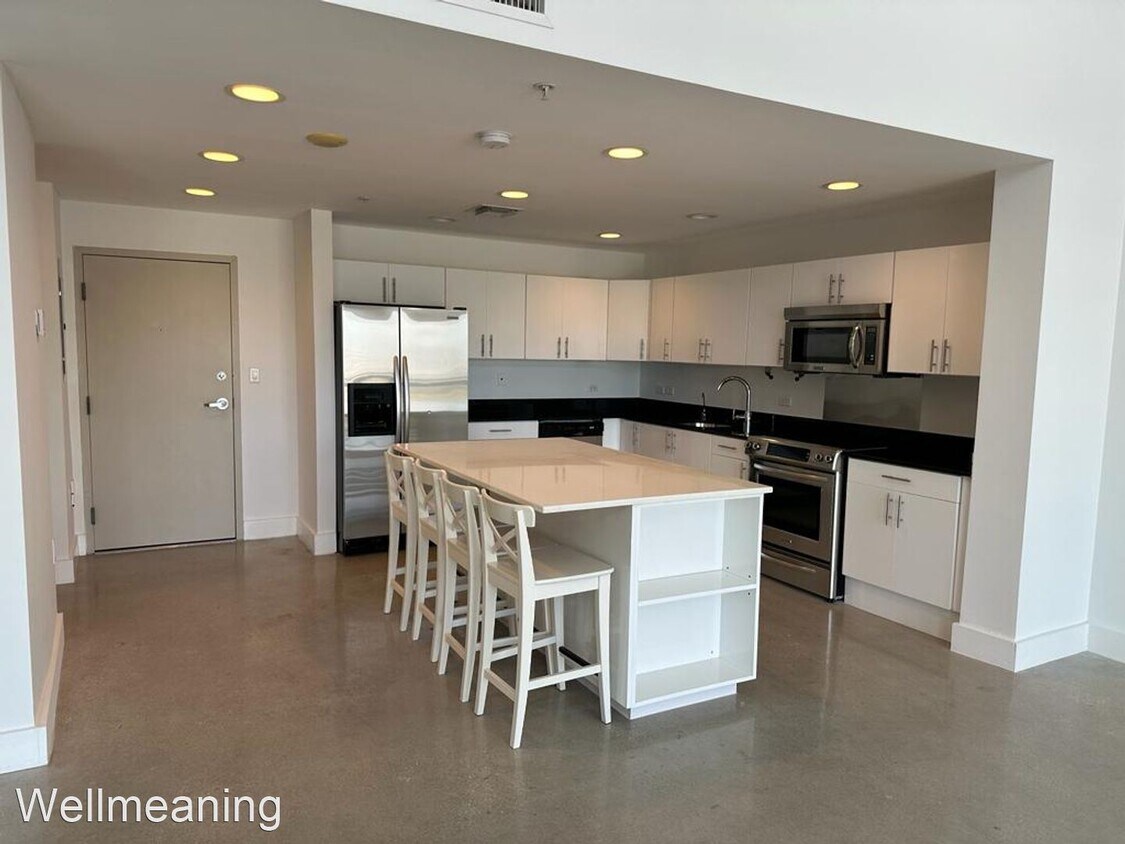 Primary Photo - 1 br, 2 bath House - 2700 N Miami Ave Unit...
