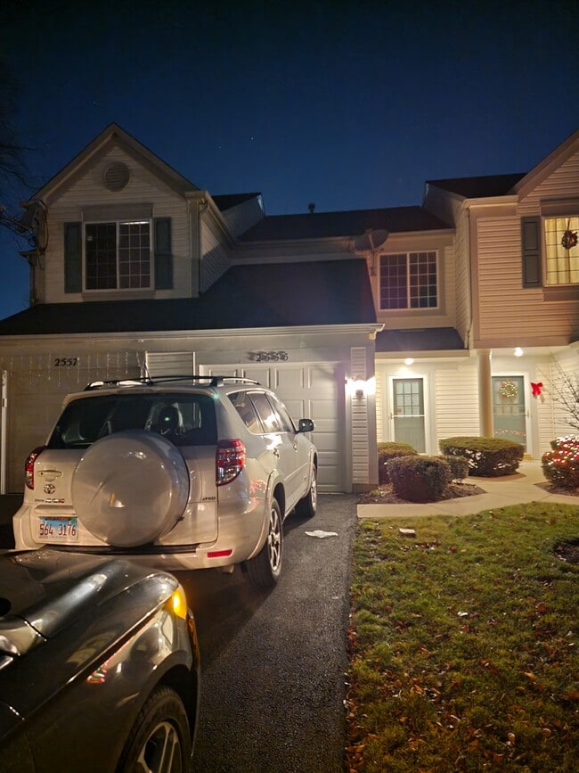 Building Photo - 2555 Arcadia Cir
