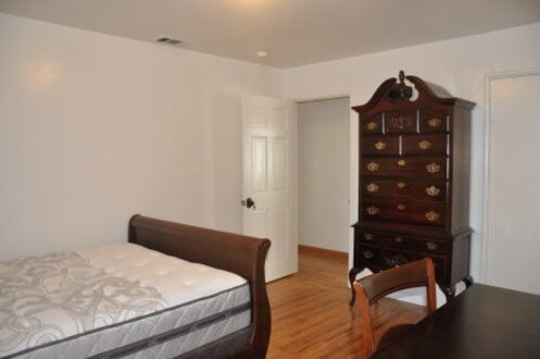 Foto del edificio - 610 Morse Ave