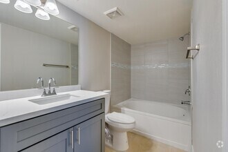 2 BR, 2 BA (Renovated) - 1,024 SF - Pinehurst Condominiums