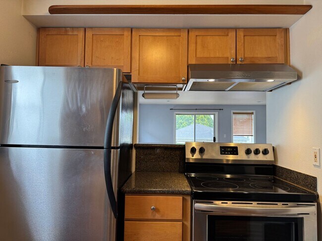 Building Photo - 1124 N 92nd St