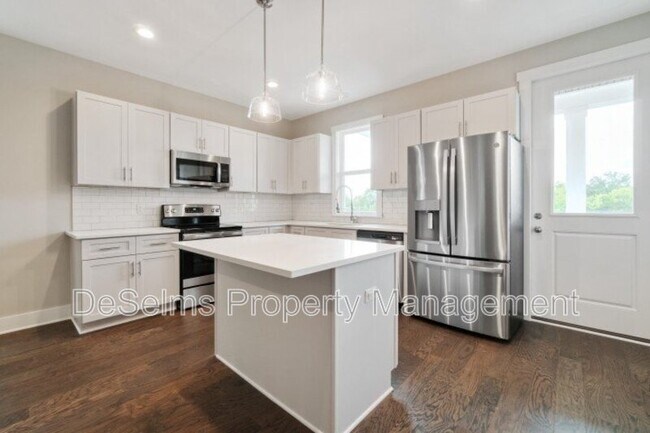 Foto del edificio - 759 Mill Creek Meadow Dr
