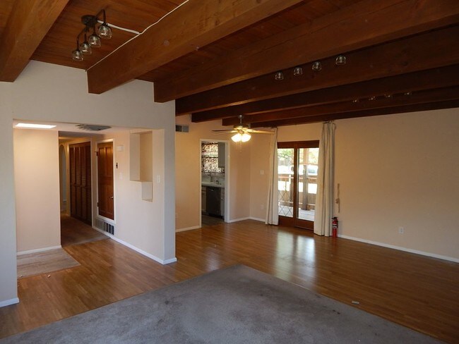 Building Photo - Handicap Accessible Property