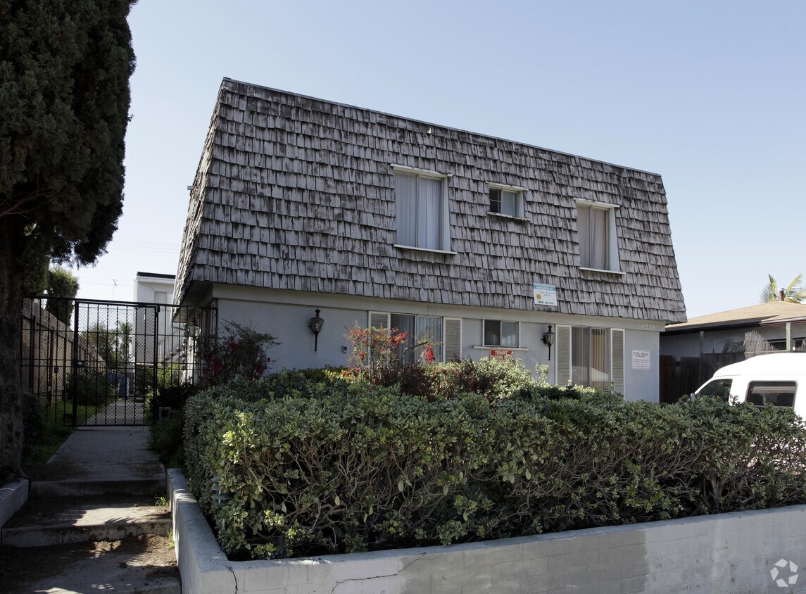 Building Photo - 4556 Bancroft St