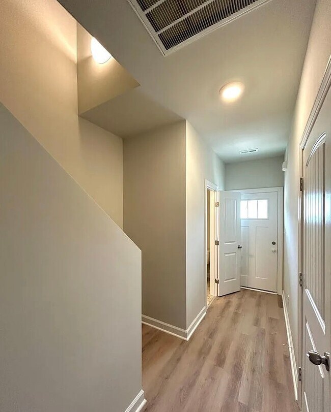Building Photo - 111 Crab Claw Spit Ln