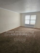Building Photo - 2445 W Bancroft St