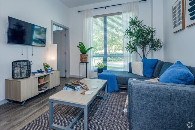 Interior Photo - Legacy202