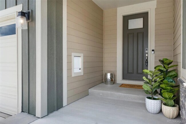 Foto del edificio - 15749 Native Willow Dr