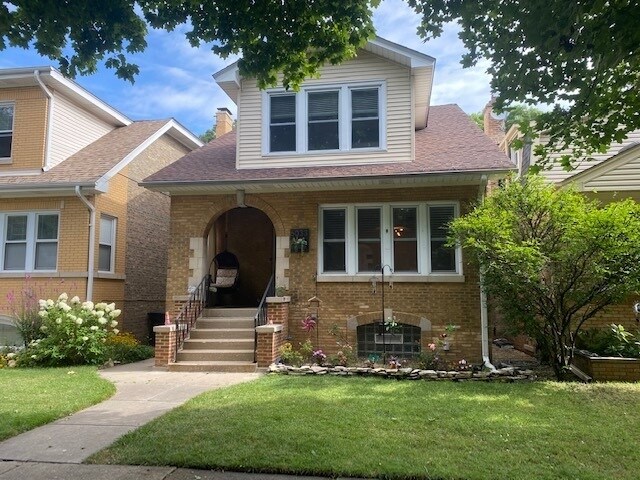 Primary Photo - 6033 N Menard Ave