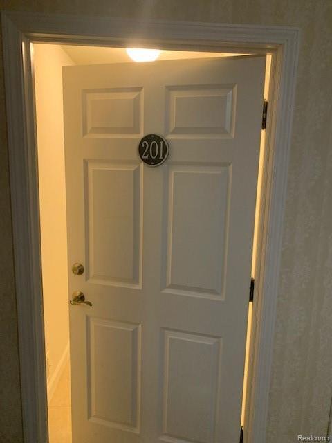 Foto del edificio - 6139 Orchard Lake Rd