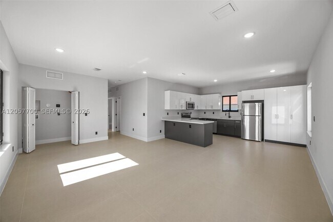 Foto del edificio - 601 NW 3rd St