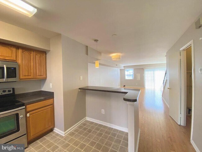 Foto del edificio - 27 Barclay Ct