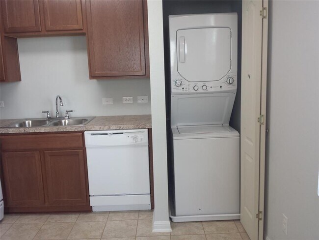 Foto del edificio - 340 Perry St