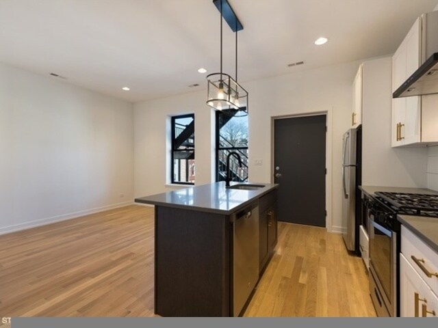 Foto del edificio - 1244 W Huron St