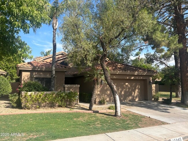 Building Photo - 15845 N 50th St