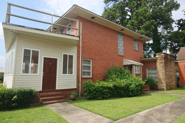 Building Photo - 308 S Main St