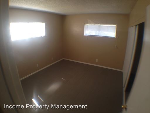 Building Photo - 1371 Burwood St