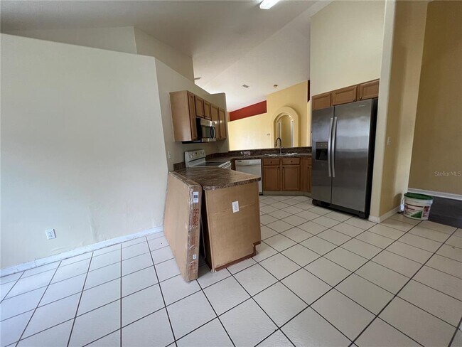 Building Photo - 1333 Maximilian Dr