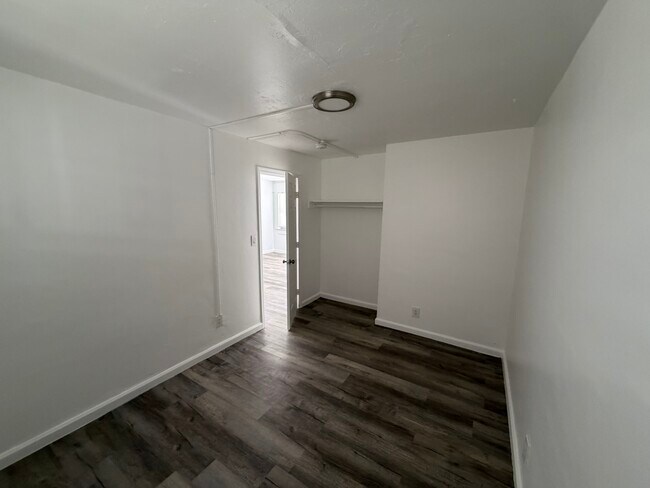 Foto del edificio - 3033 2nd St