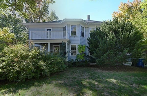 Building Photo - 18 Willow St