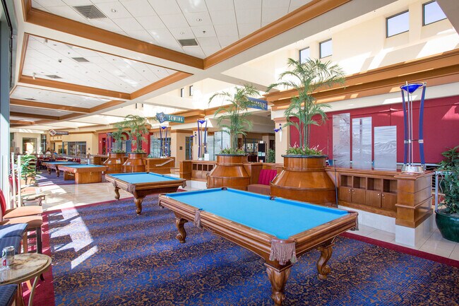 Foto del edificio - Stunning 2 bedroom Jefferson in Age Restri...