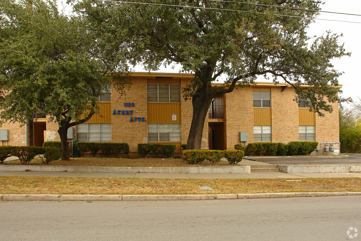 Foto del edificio - Ashby Apartments