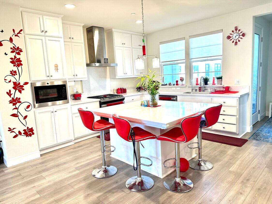 Foto principal - 3520 Peralta Blvd