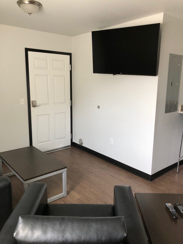 Foto principal - 150 Eyer St